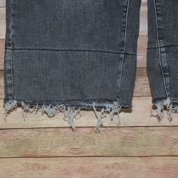 Judy Blue Size 20W Dark Wash Black Wide Leg Crop Raw Hem Jeans Stretch Denim - Picture 3 of 11